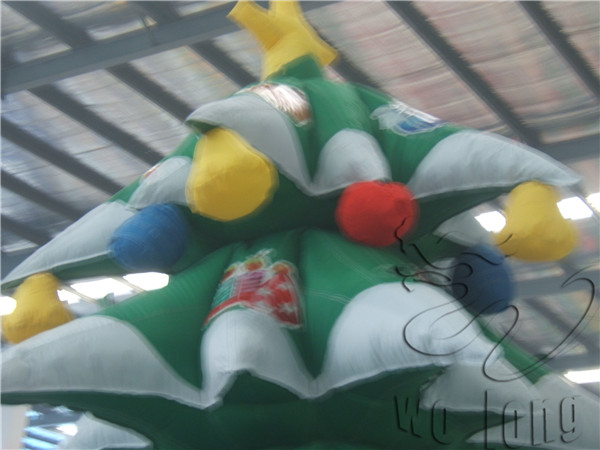 Inflatable christmas tree