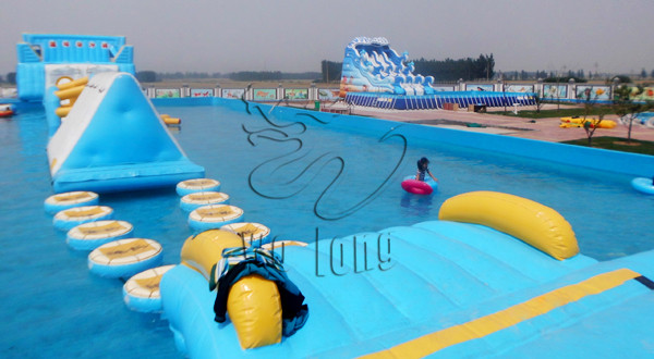 Inflatable obstacle course on land