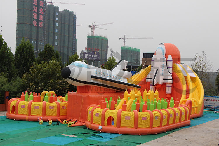太空基地1.jpg